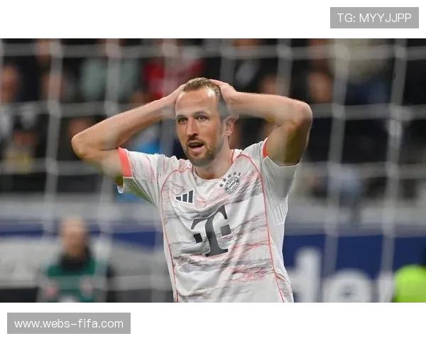 格纳布里边路突破传中，凯恩抢点破门展现默契